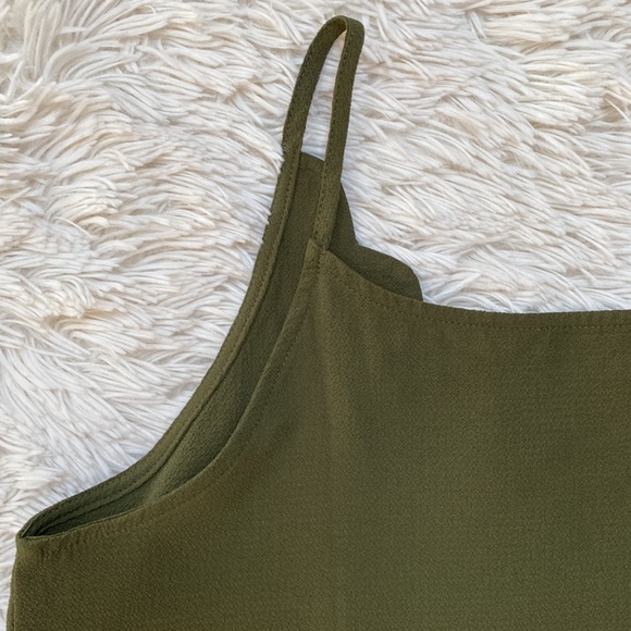 E & M Scalloped Cami💗 Olive - Picture 10 of 12